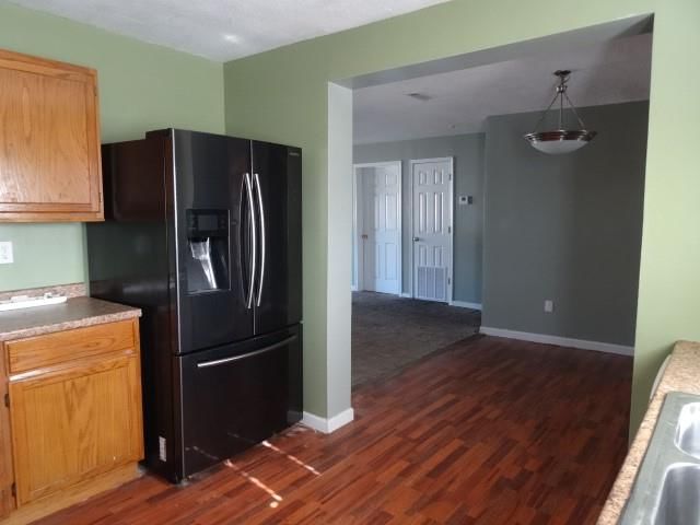 923 E Walnut Street — photo 16
