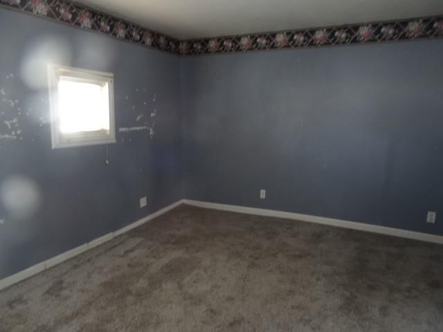 923 E Walnut Street — photo 27