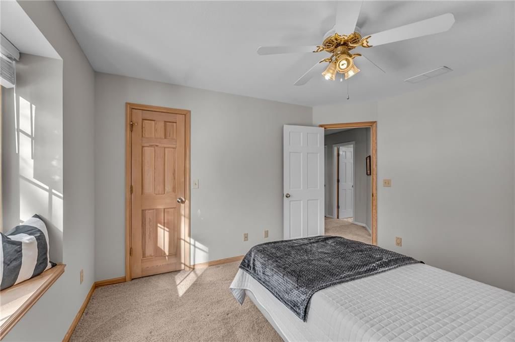 2014 Riviera Court — photo 28