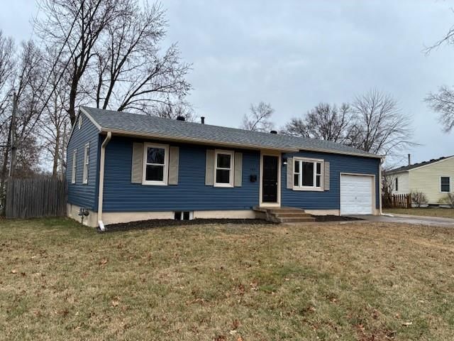 1611 Queens Ridge Way — photo 2