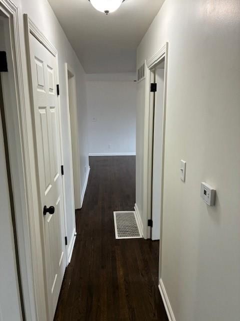 1611 Queens Ridge Way — photo 32