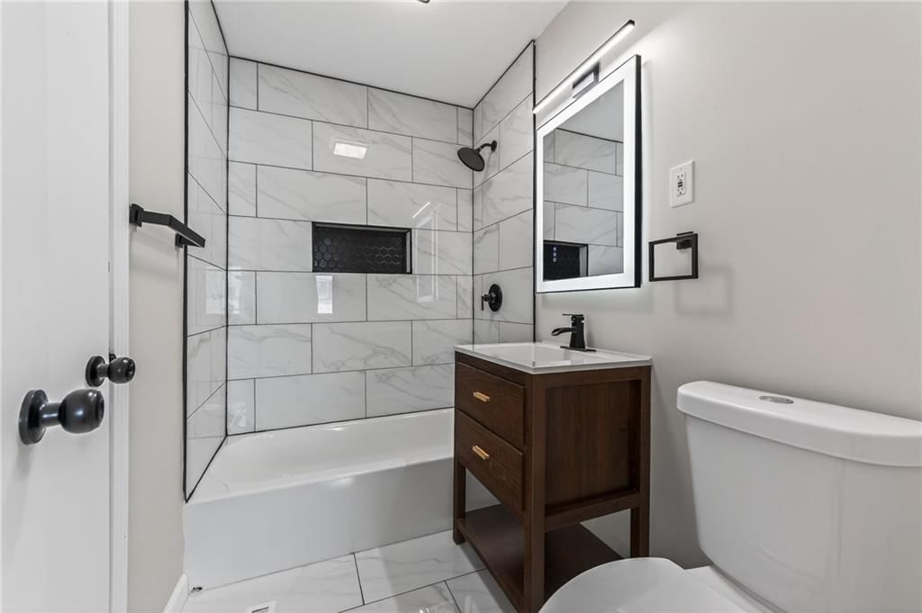 8132 Sterling Avenue — photo 13