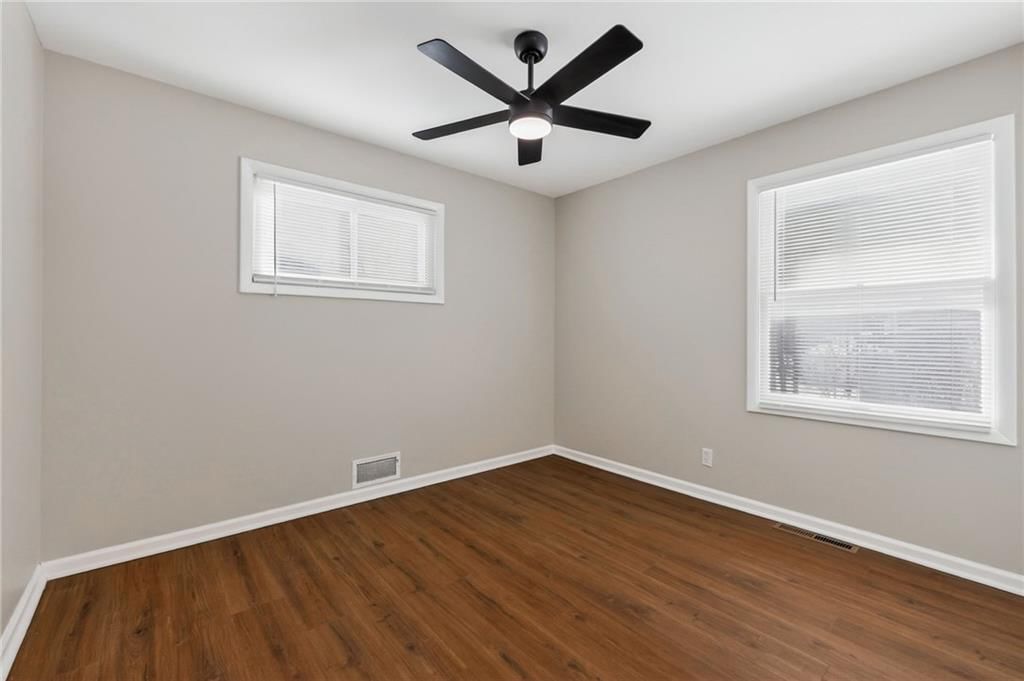 8132 Sterling Avenue — photo 16