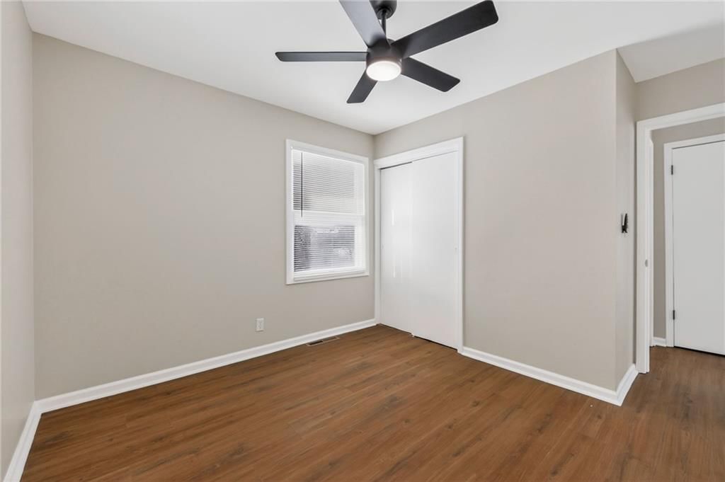 8132 Sterling Avenue — photo 17