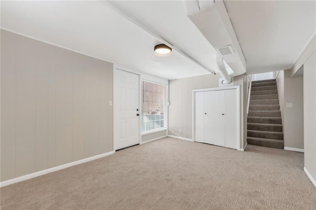 8132 Sterling Avenue — photo 20