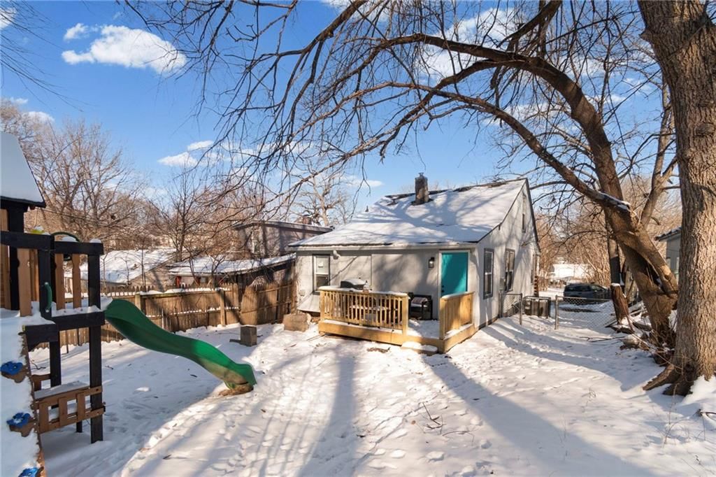 8711 E Smart Avenue — photo 21