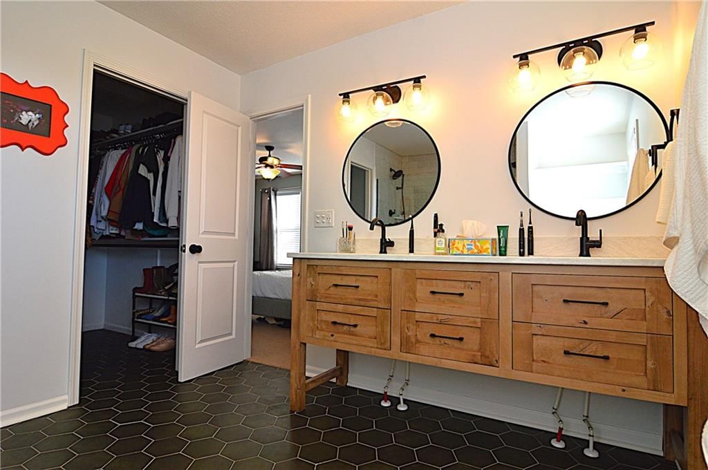 920 SW Ovation Drive — photo 25