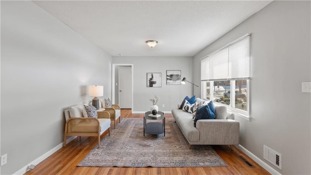 8131 McGee Street — photo 4