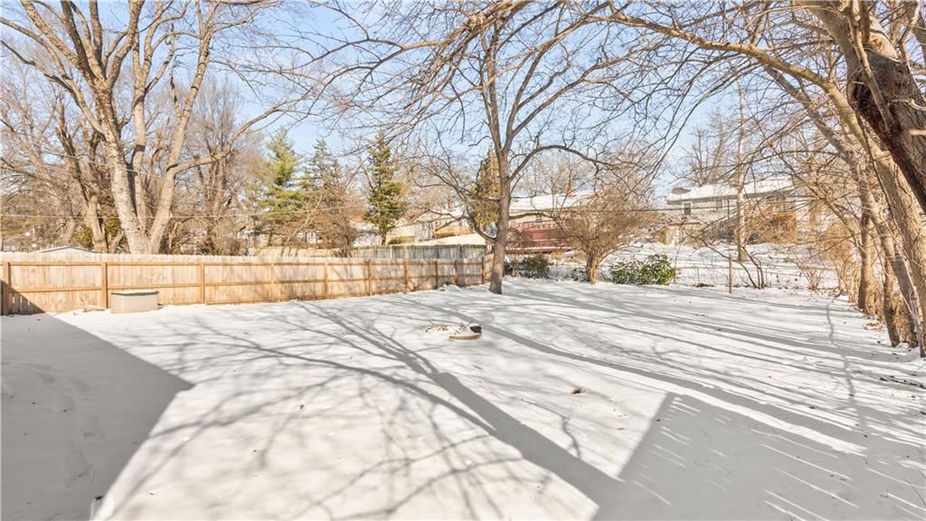 8131 McGee Street — photo 26
