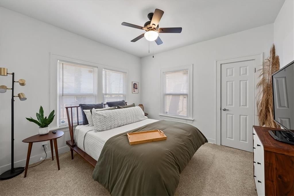 1116 E 58th Street — photo 15