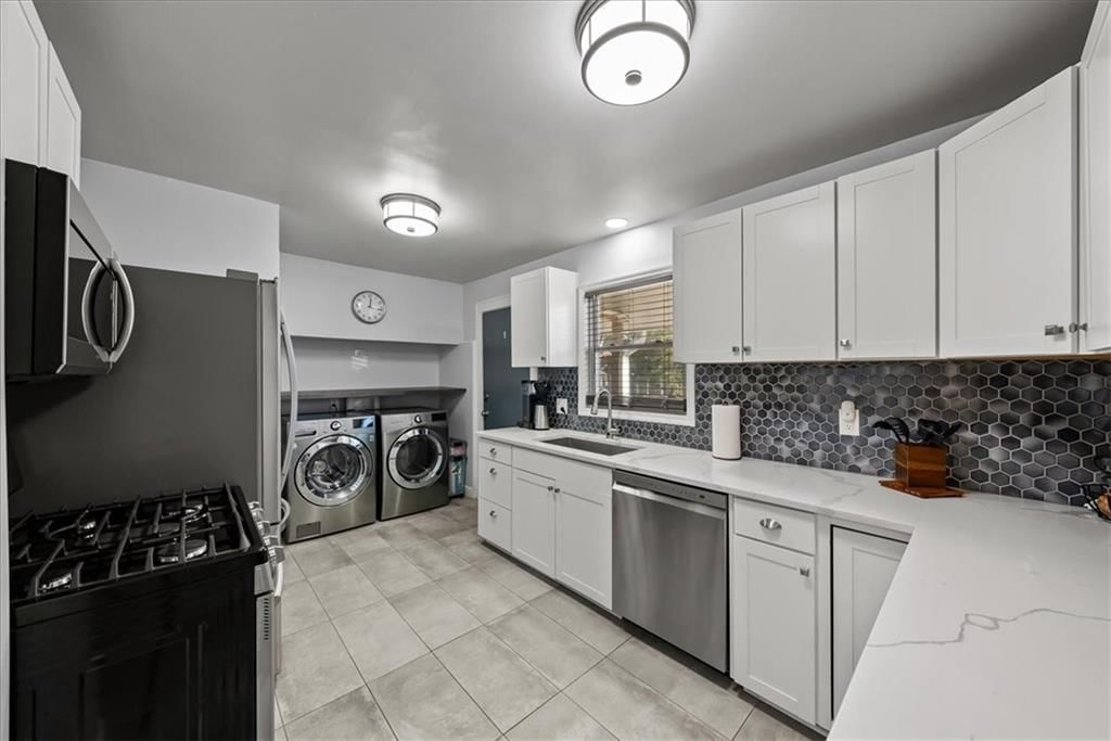 1116 E 58th Street — photo 21