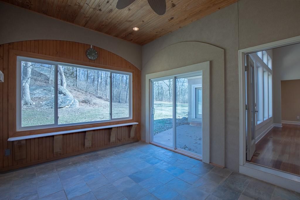 2801 N Lentz Road — photo 54