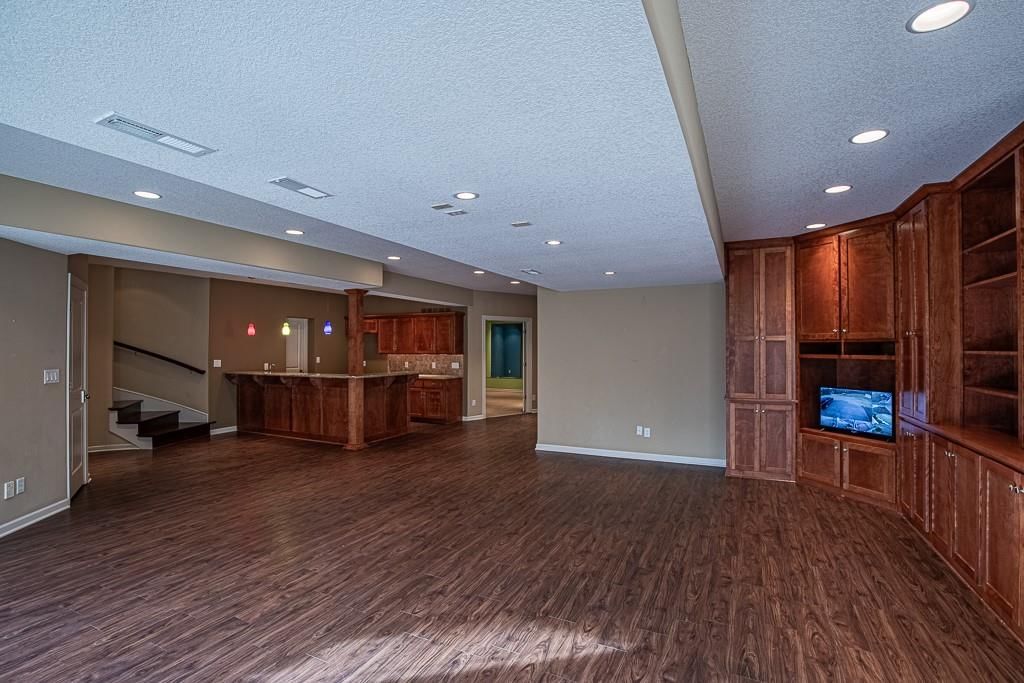 2801 N Lentz Road — photo 88