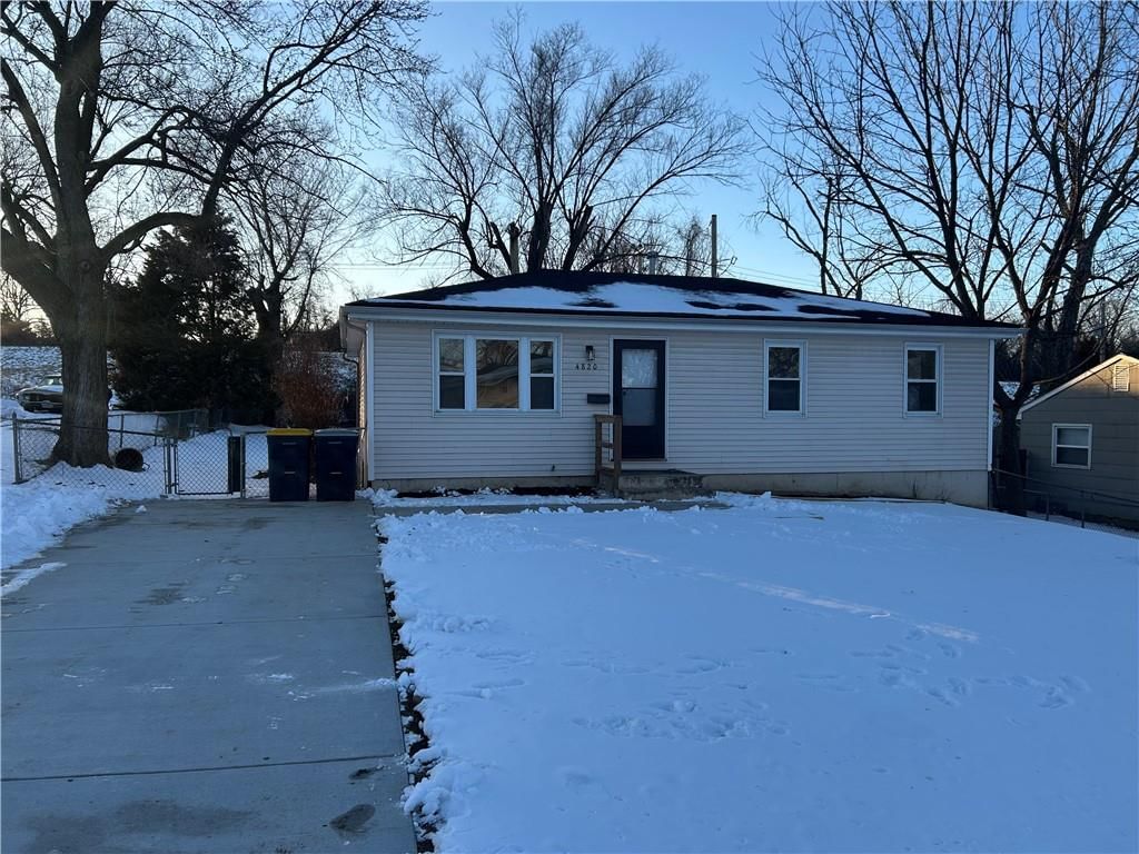 4820 N Manchester Avenue — photo 2