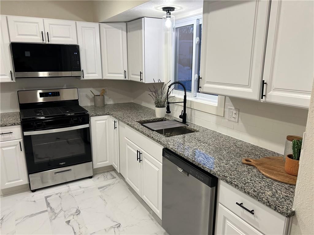 4820 N Manchester Avenue — photo 7