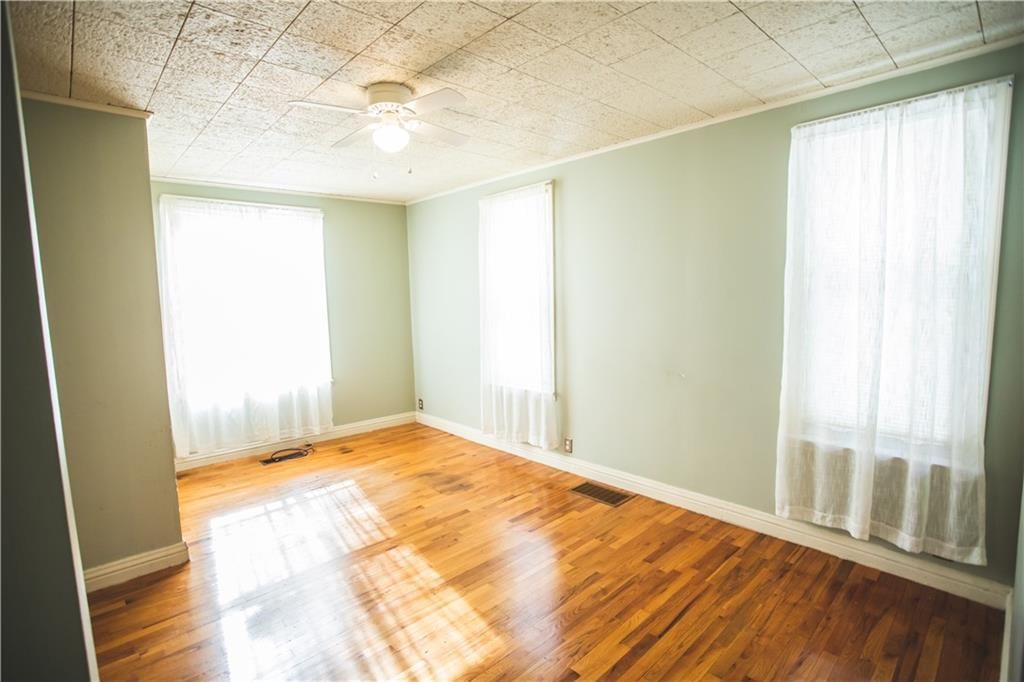 2831 Penn Street — photo 8
