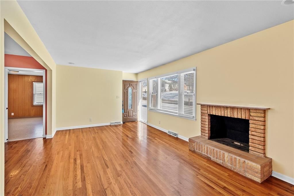 624 NE 39th Terrace — photo 5