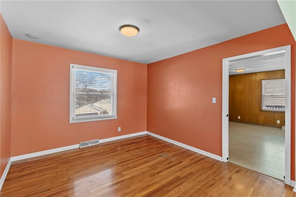 624 NE 39th Terrace — photo 8