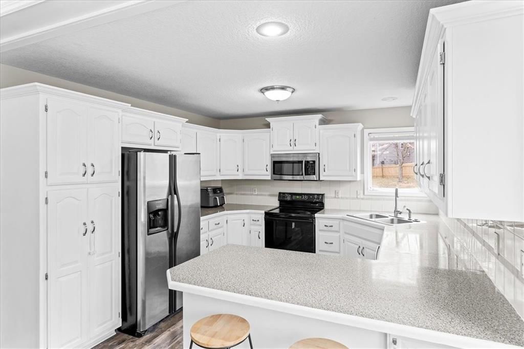 1030 Black Oak Drive — photo 6