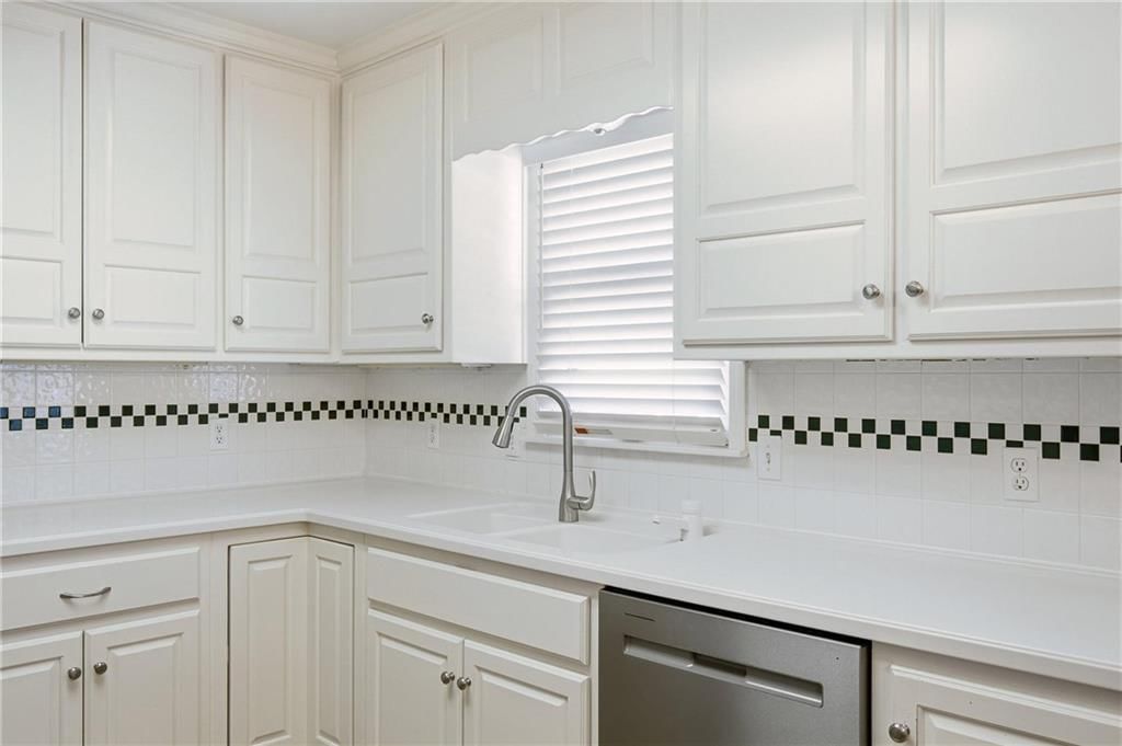 1700 Twin Oaks Drive — photo 20