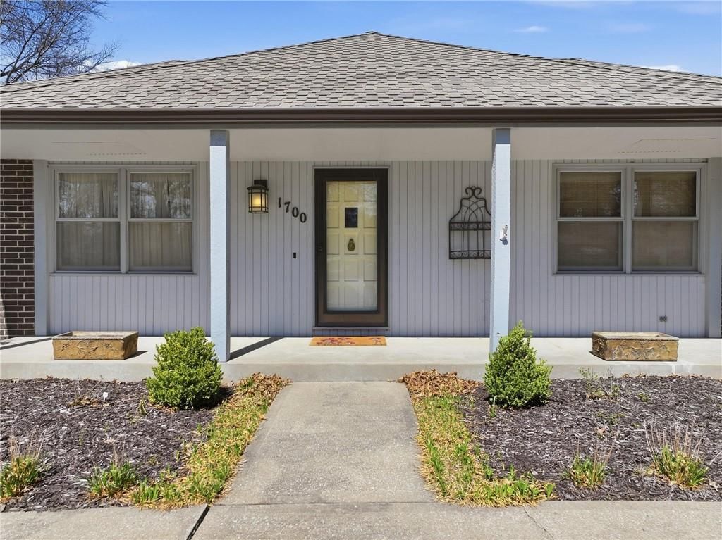 1700 Twin Oaks Drive — photo 23