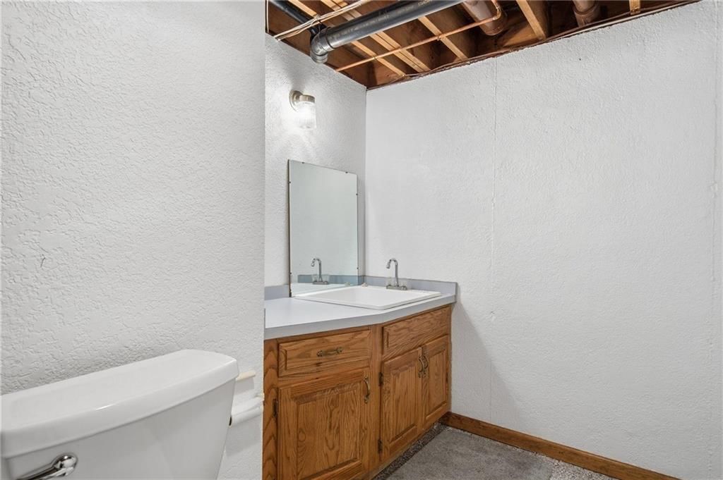 1700 Twin Oaks Drive — photo 33