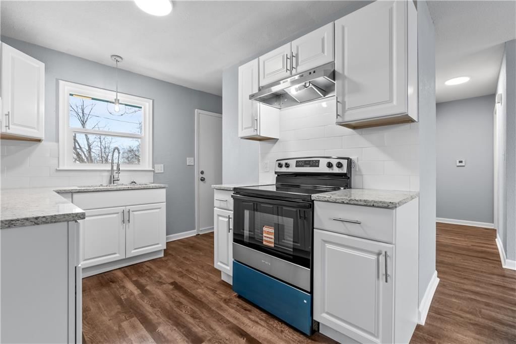 3810 Laurel Avenue — photo 9