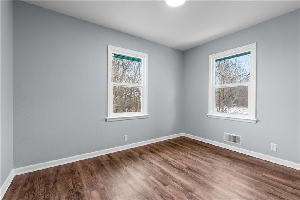 3810 Laurel Avenue — photo 11