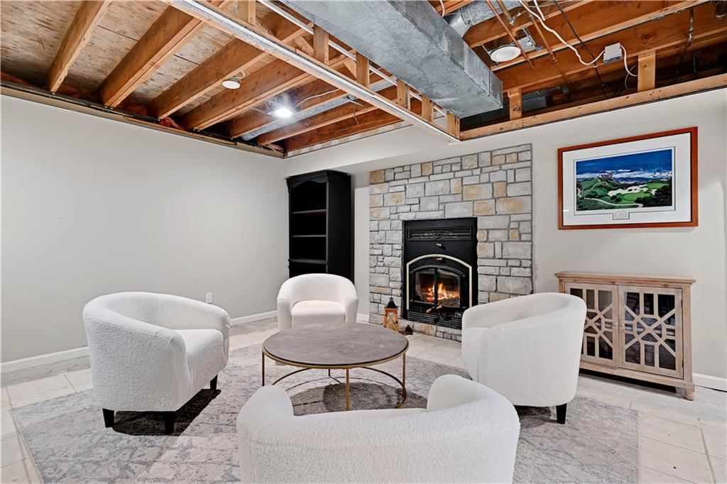 12905 Delmar Street — photo 32
