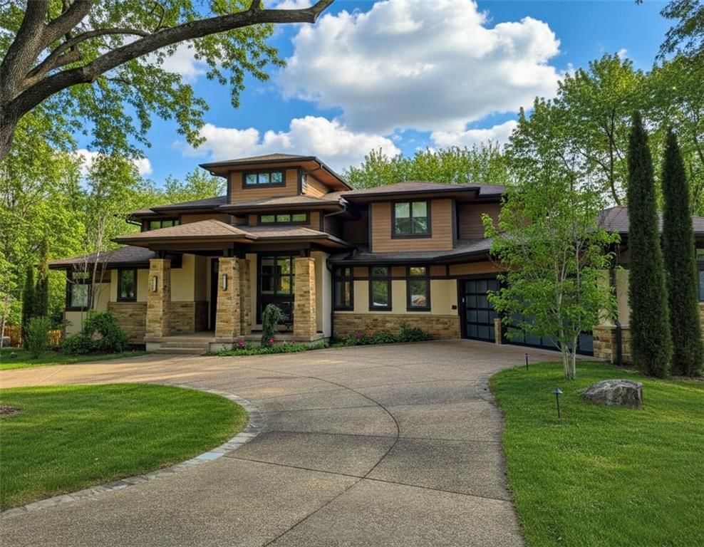 2615 W 98th Street, Leawood, KS