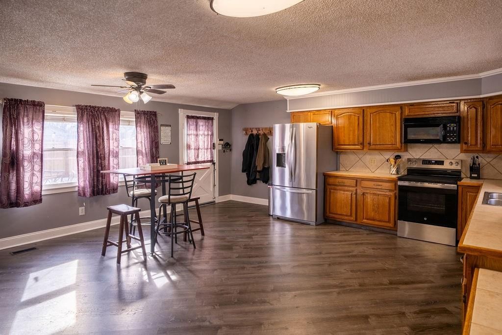 1145 NE Winfield Avenue — photo 11
