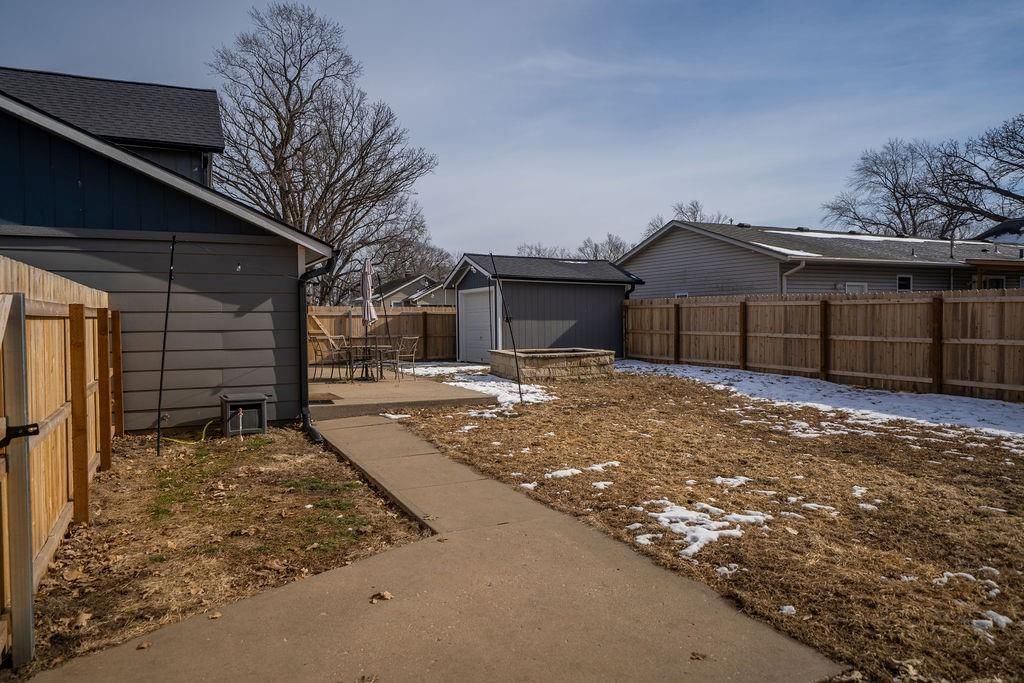 1145 NE Winfield Avenue — photo 46