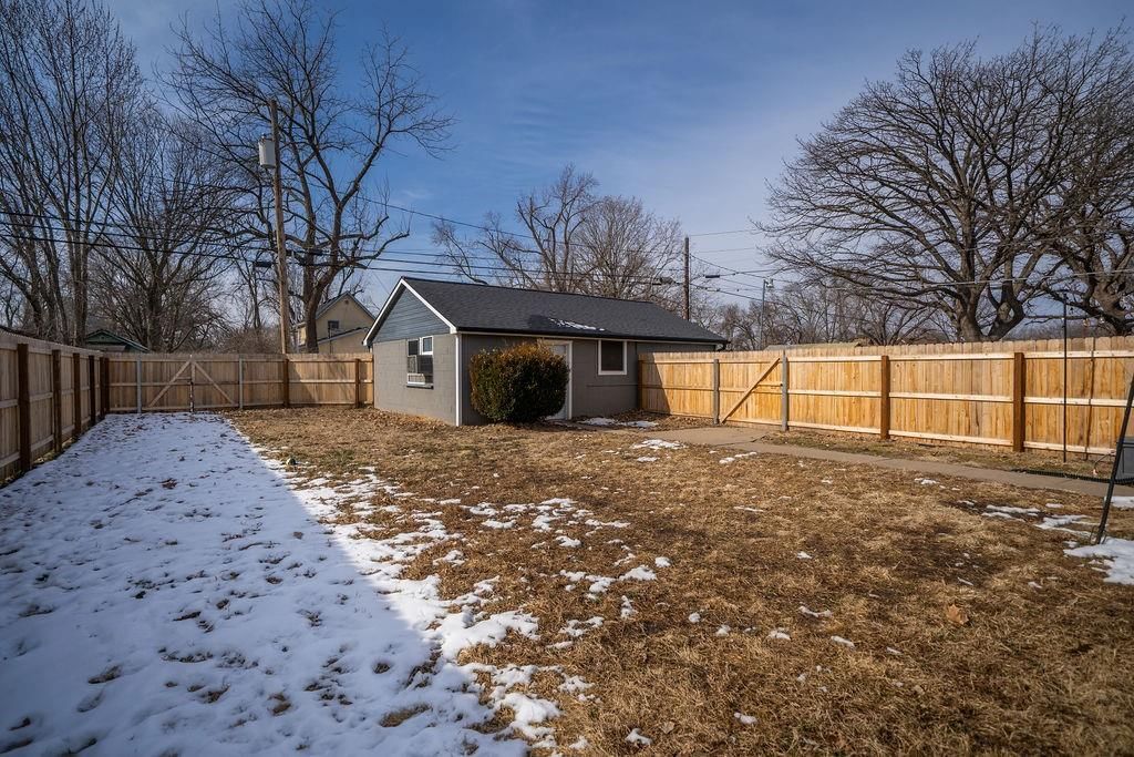 1145 NE Winfield Avenue — photo 47