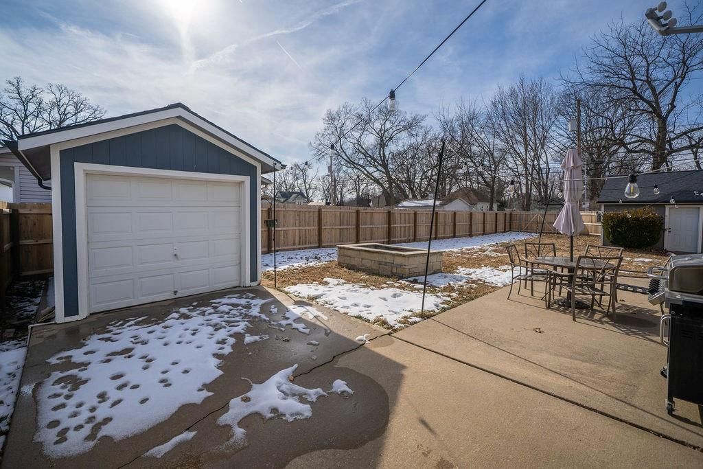 1145 NE Winfield Avenue — photo 48