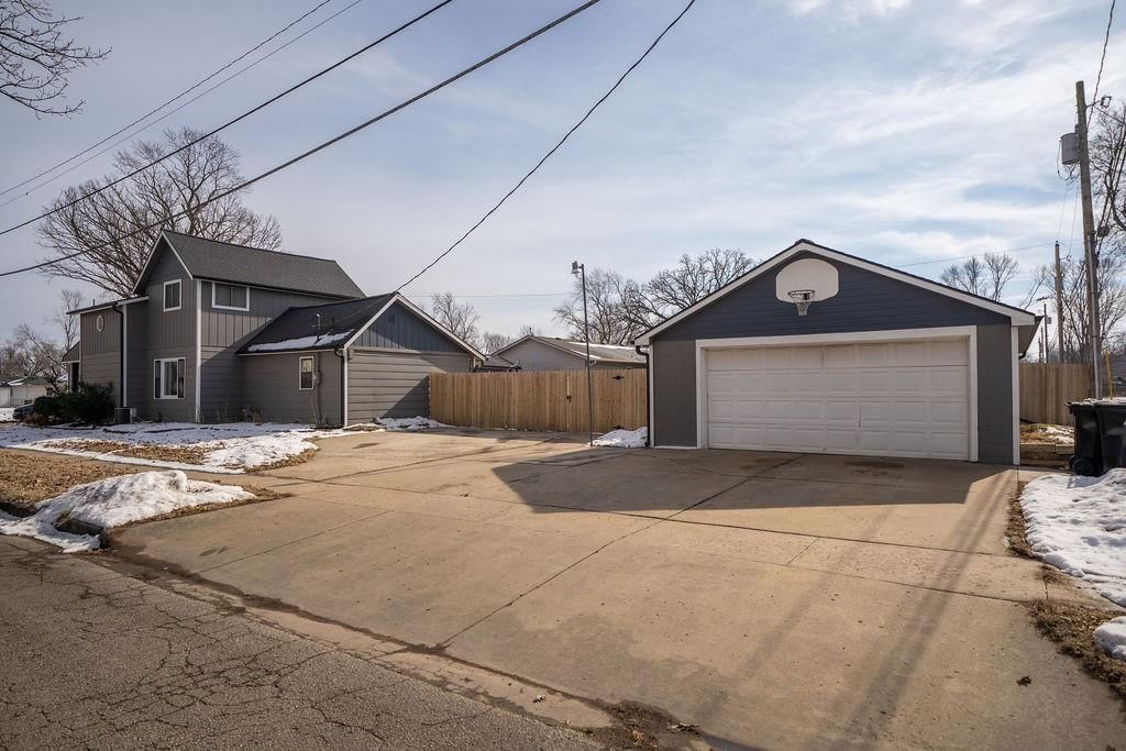 1145 NE Winfield Avenue — photo 53