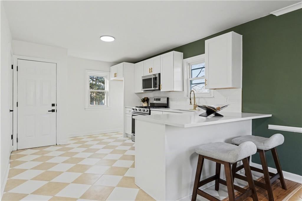 7316 Charlotte Street — photo 10