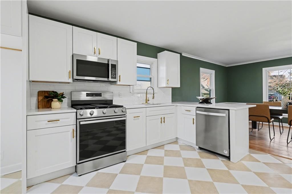 7316 Charlotte Street — photo 11