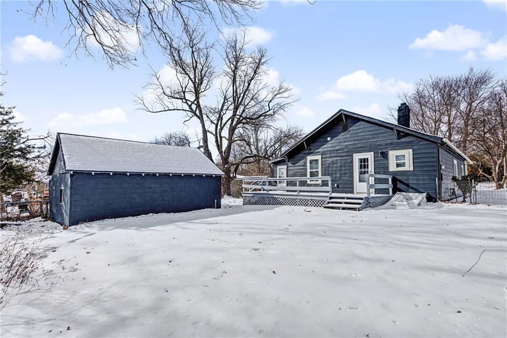 8105 Manning Avenue — photo 26