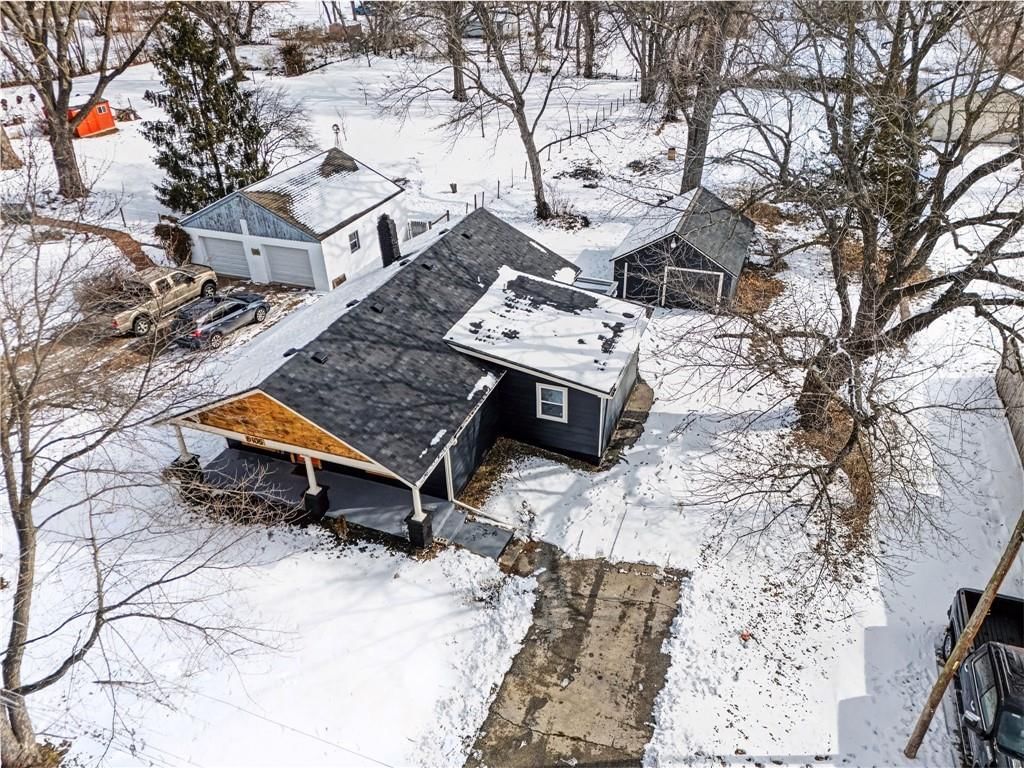 8105 Manning Avenue — photo 30