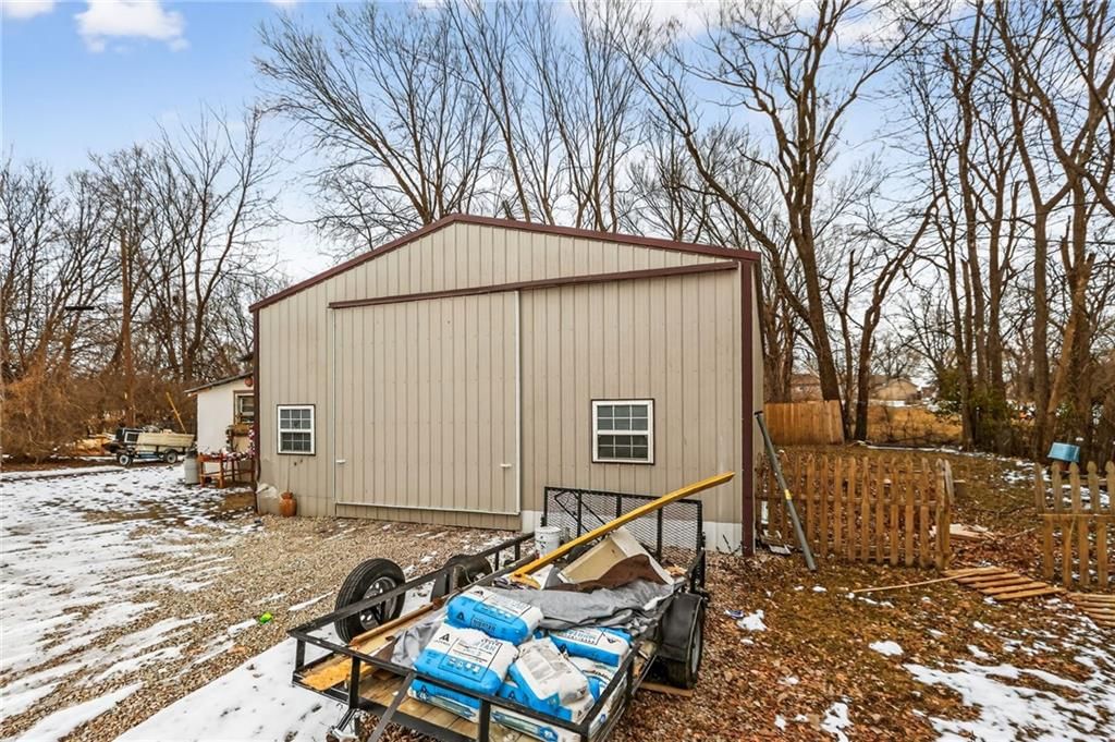 5117 Woodson Road — photo 37