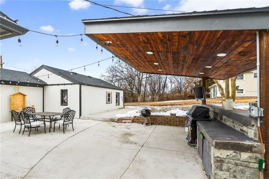 5117 Woodson Road — photo 44