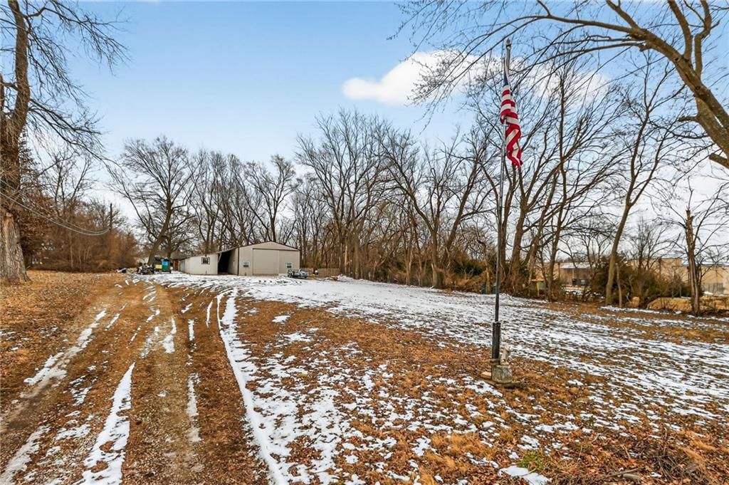 5117 Woodson Road — photo 48