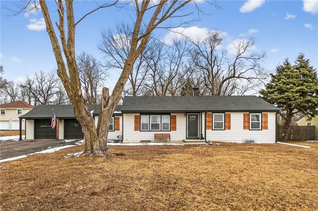 5117 Woodson Road — photo 52