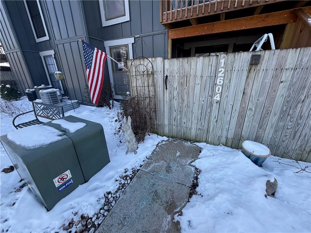 12604 W 110th Terrace — photo 2