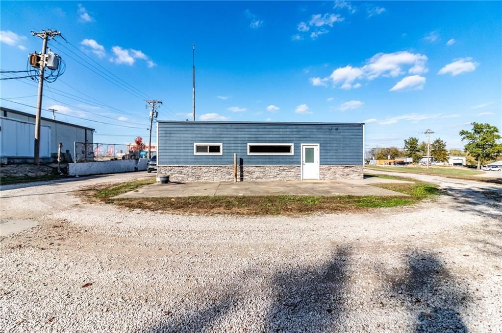 420 E Young Avenue — photo 7