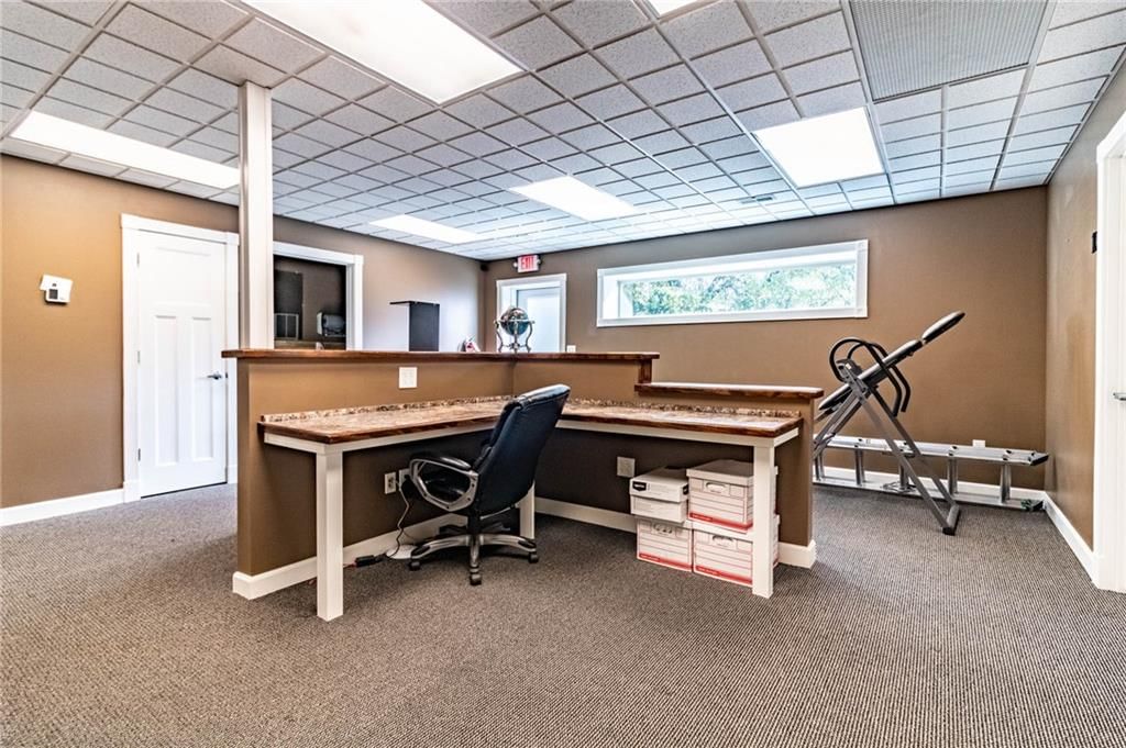 420 E Young Avenue — photo 34