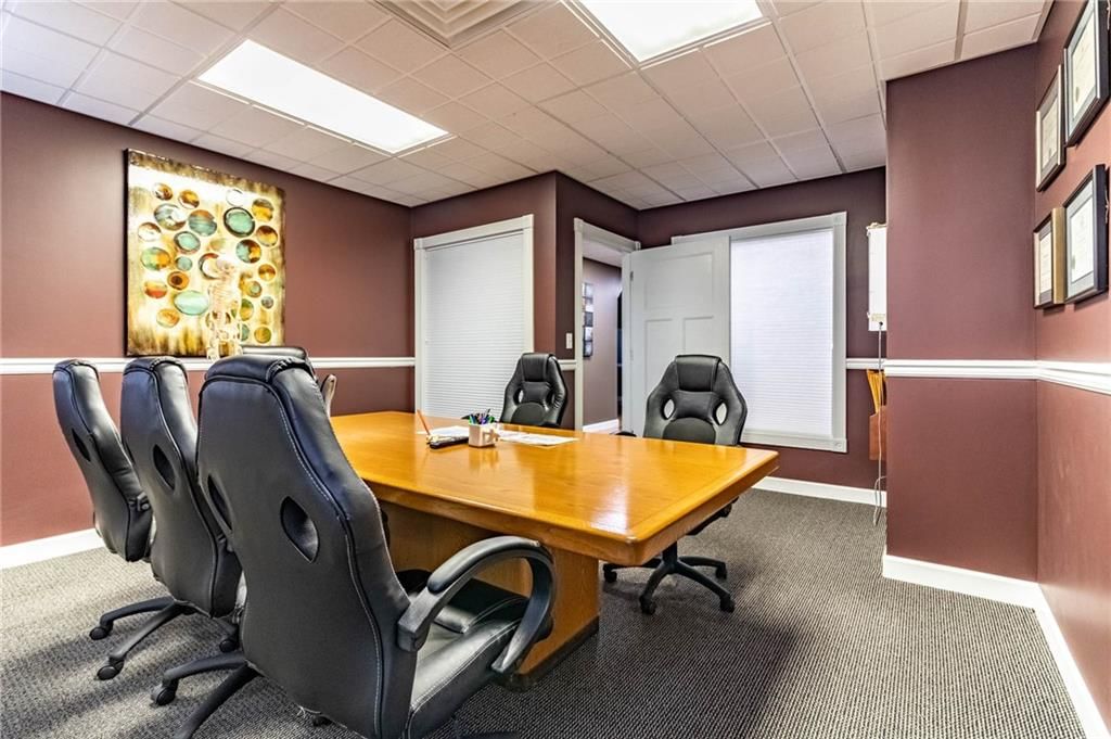 420 E Young Avenue — photo 46