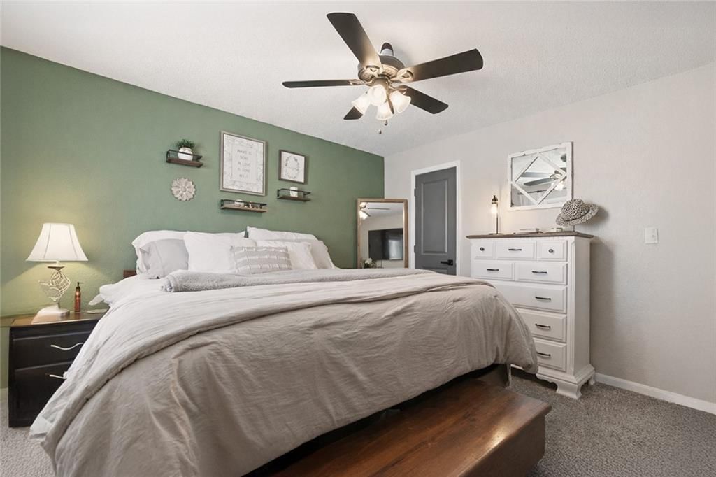 1610 SE Camelot Court — photo 17