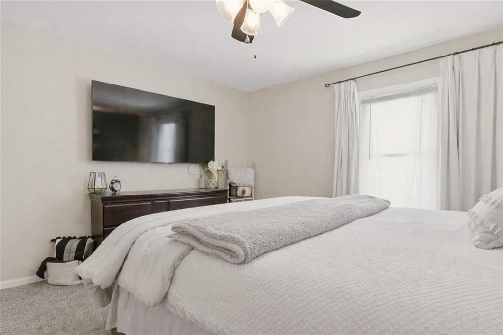 1610 SE Camelot Court — photo 18