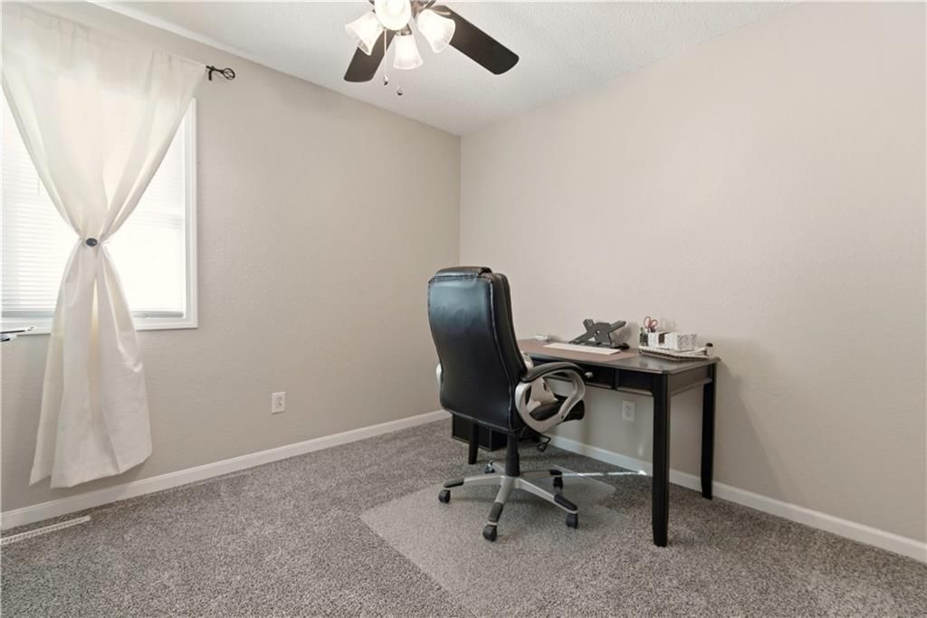1610 SE Camelot Court — photo 22